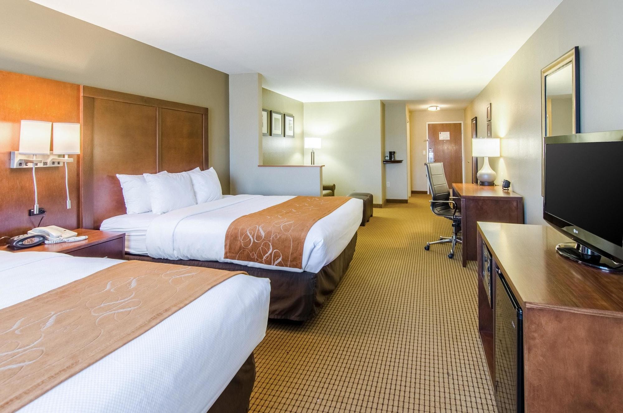 Comfort Suites Уитвил Екстериор снимка