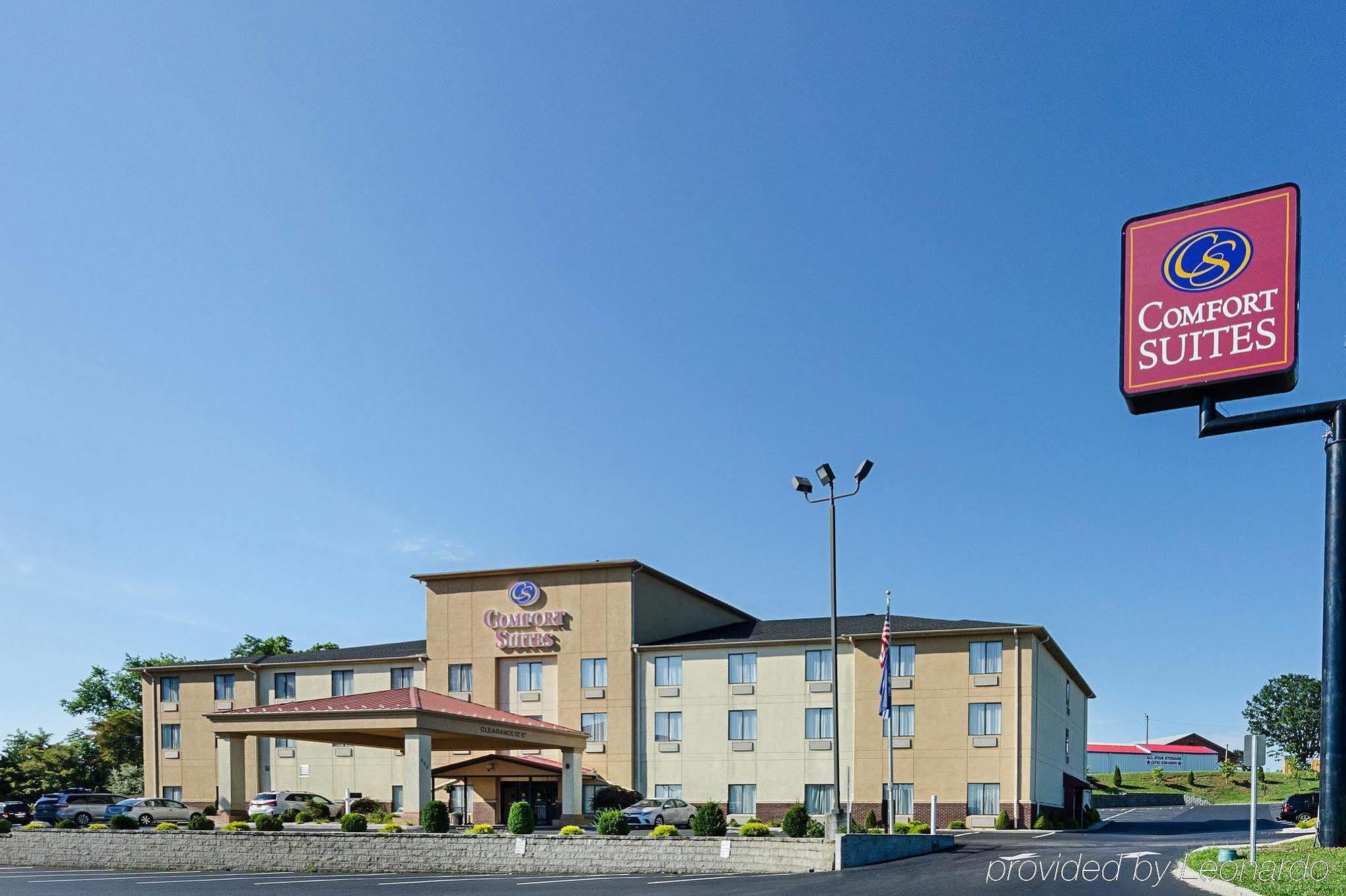 Comfort Suites Уитвил Екстериор снимка