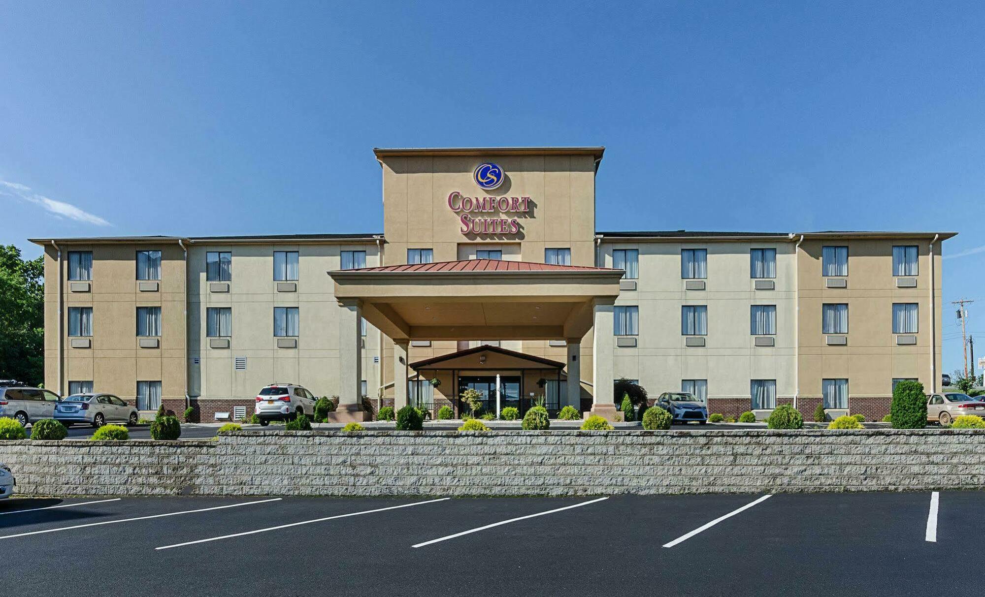 Comfort Suites Уитвил Екстериор снимка